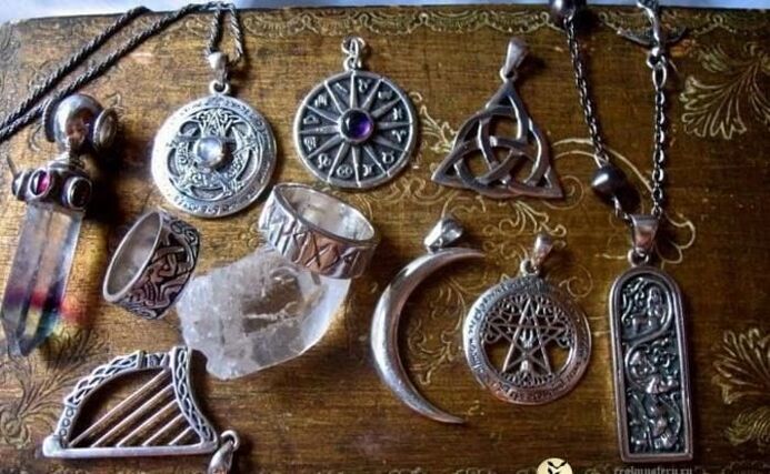 jenis amulets pikeun kaséhatan sarta alus tuah